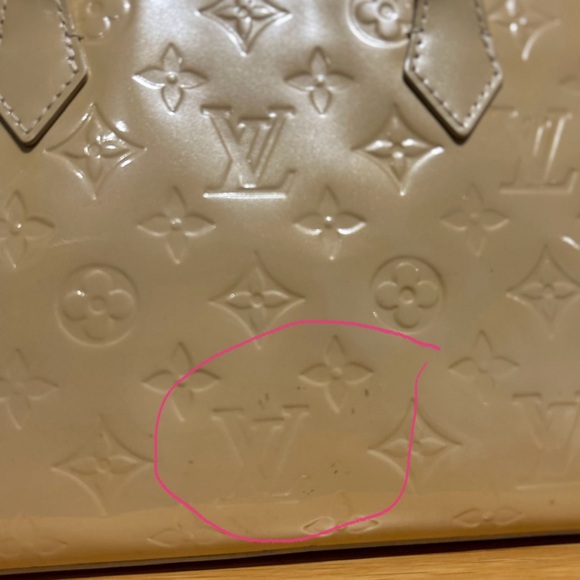 Louis Vuitton Vernis Wilshire beige handbag. Authentic and pre-owned - Picture 7 of 9